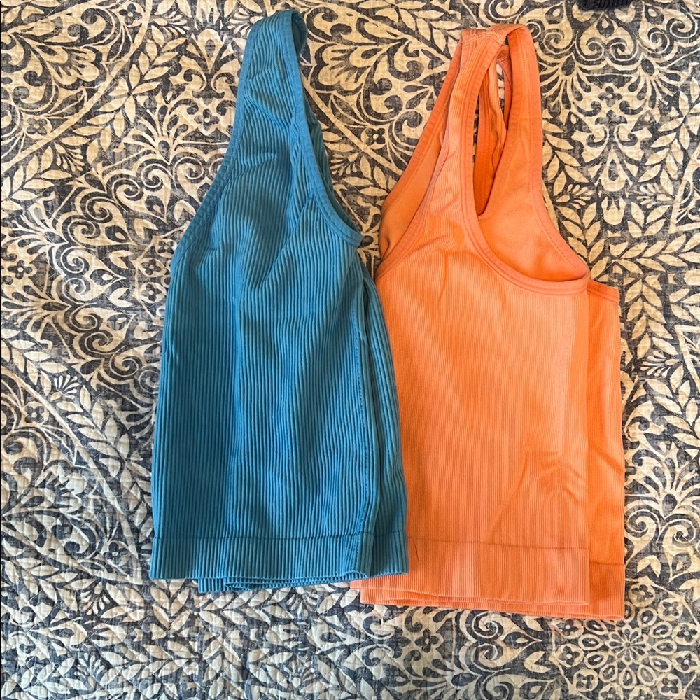 Ribbed V-Neck Crop Tank Top in Teal